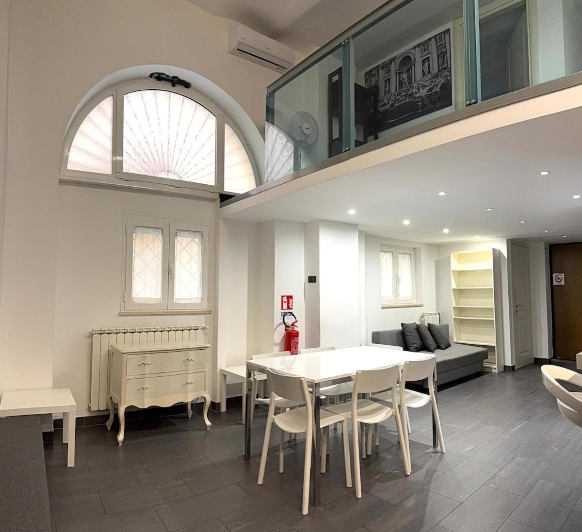 Loft In Old Town Near Termini Station And Apartment
